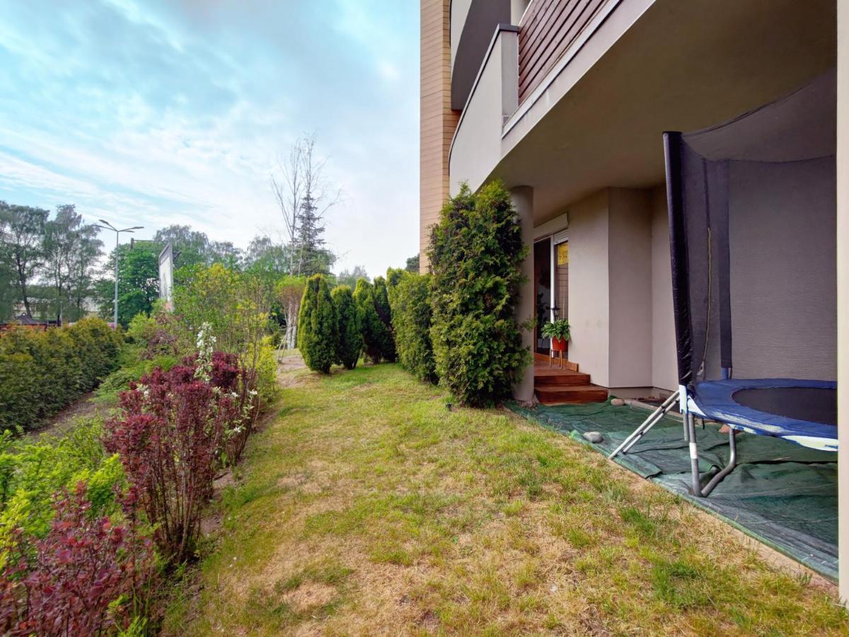Komfortowy Apartament Dwupokojowy Z Tarasem I Garaz Устка Екстериор снимка